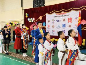 Read more about the article “ОЛИМПЫН БОЛОВСРОЛ БИЕ БЯЛДРЫН ХҮМҮҮЖИЛ”