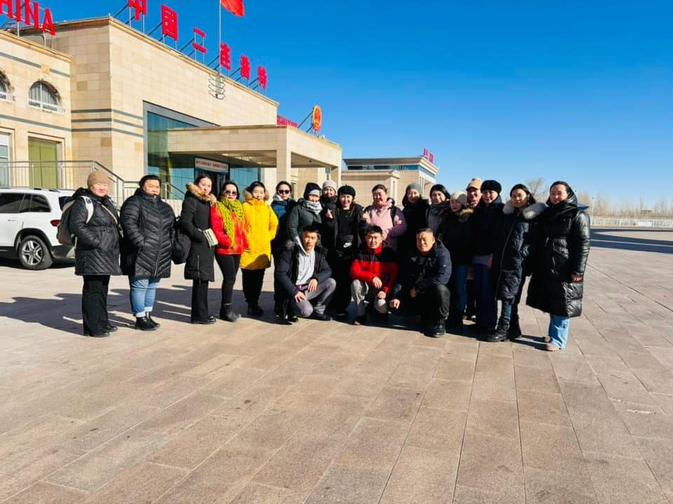 You are currently viewing БНХАУ-ын Эрээн хотод 21 багш ажилтан ажиллагсад аялж амарлаа. 2023.11.08-12