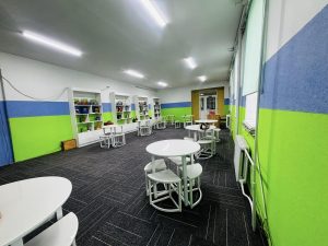 Read more about the article Номын сангийн уншлагын танхимыг засварлан тохижууллаа.