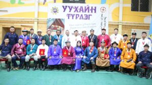 Read more about the article “Уухайн түрлэг” шагайн харвааны тэмцээн амжилттай боллоо.