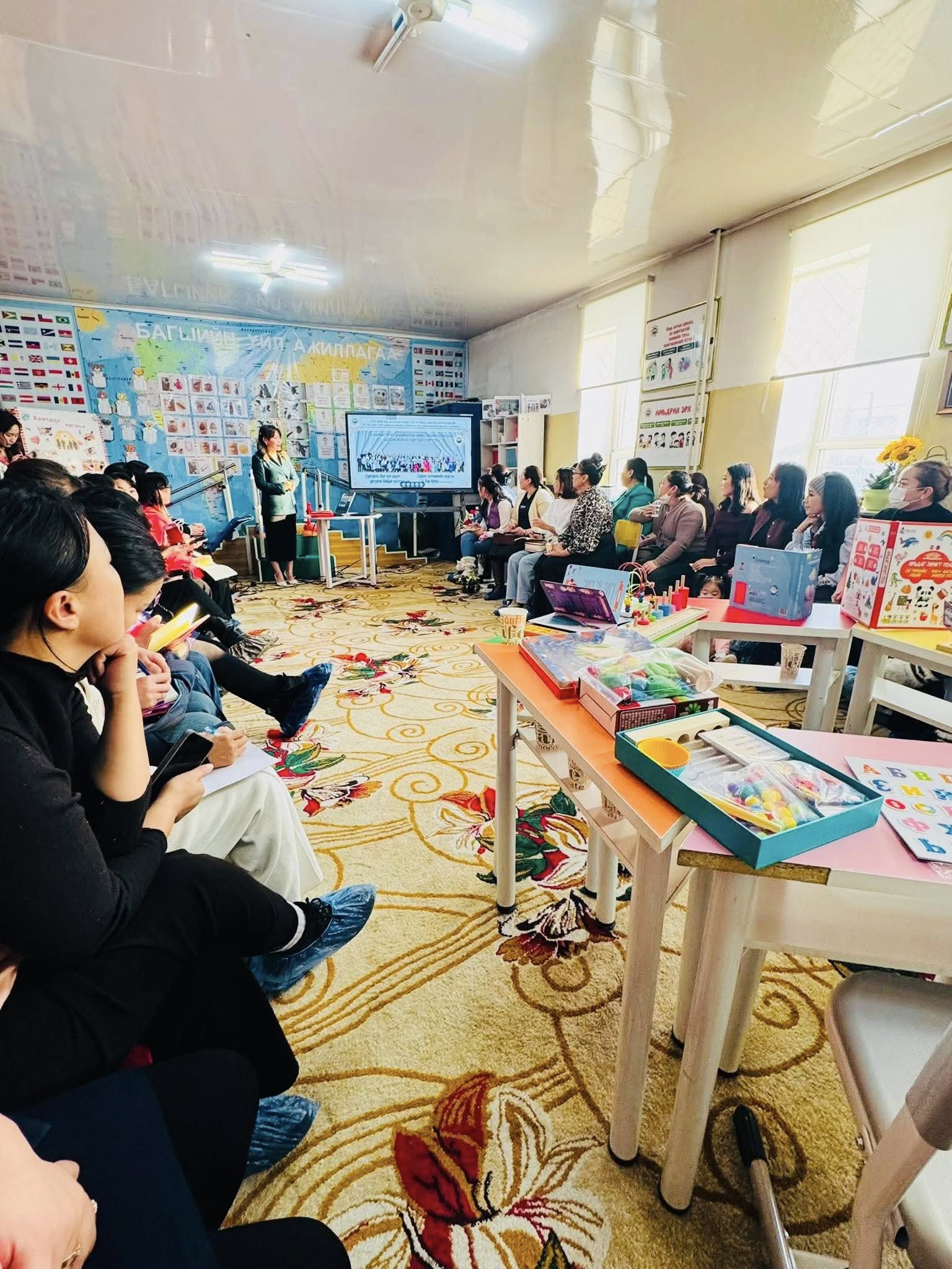 You are currently viewing “Тэгш хамруулан сургах, ганцаарчилсан cургалтын төлөвлөгөө боловсруулах арга зүй” чиглэлээр мэдлэг арга зүйг чадавхжуулах, туршлага солилцох, туршлагаа түгээн дэлгэрүүлэх үзүүлэх ажлыг зохион байгууллаа.